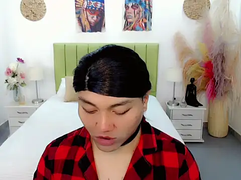 sebastian cruz  online show from March 9, 7:17 pm