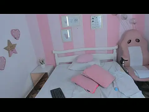 Amaia Monroe online show from December 4, 10:25 pm