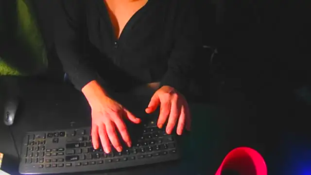 GoodGirlKelly online show from January 9, 9:36 am