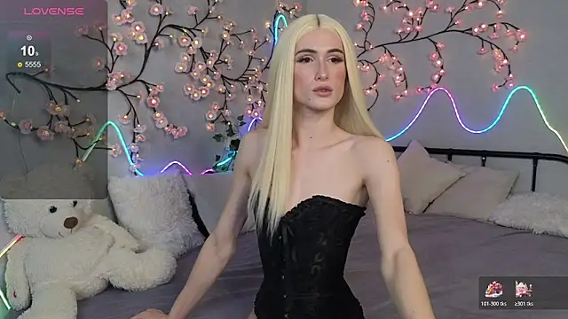 kris art online show from February 7, 12:27 am