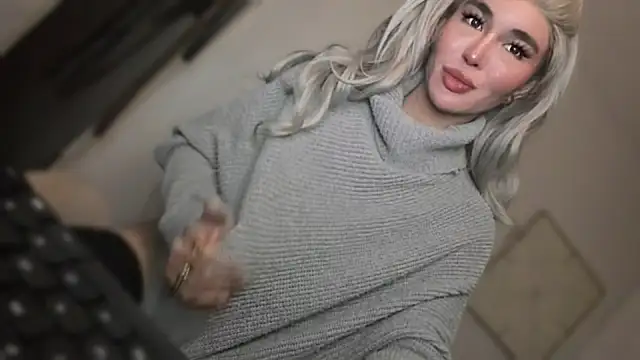 mxshemale ladyboy online show from March 14, 8:01 pm