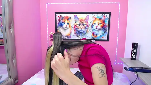 nicol grey online show from March 5, 4:06 am