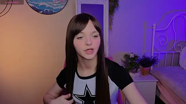 LetoriaNotley online show from January 14, 9:02 pm