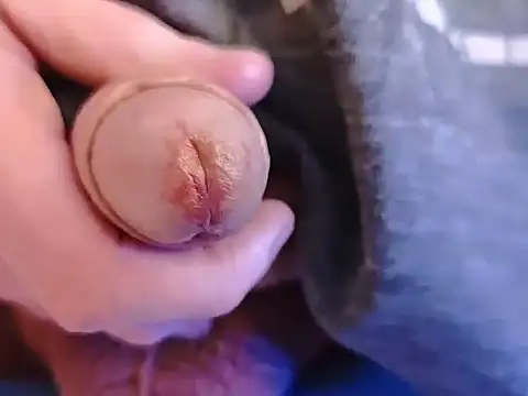 vixenwhitets online show from February 18, 2:58 pm