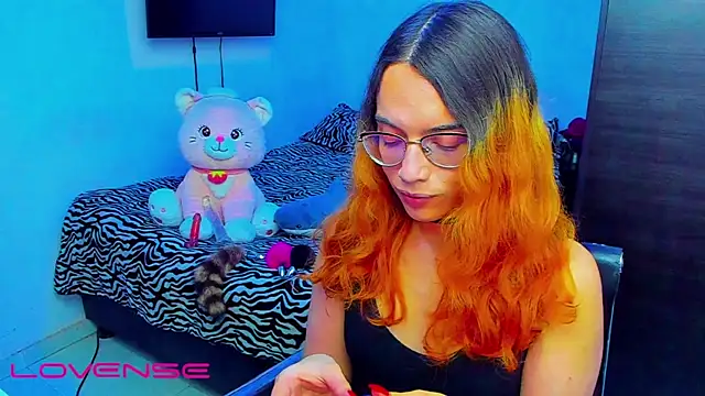 lillykittyyy online show from March 28, 3:19 am