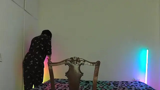 HoneyValentine online show from March 6, 9:42 pm