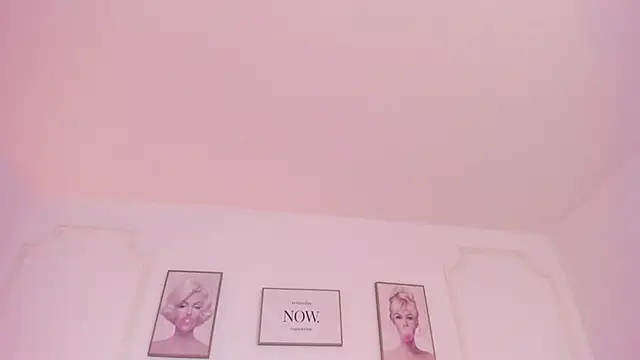 lizz lunna online show from February 26, 9:53 pm