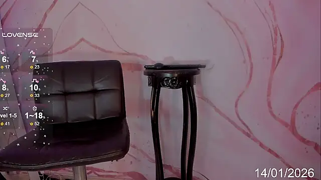  SAMANTHA QUEEN  online show from January 14, 10:52 pm