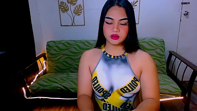 LovelyCock4Play online show from April 19, 9:43 am