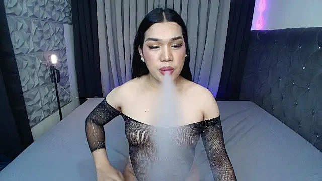 Avery West online show from March 16, 11:52 pm