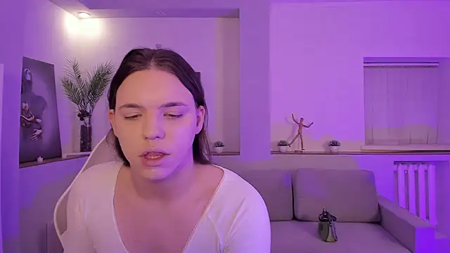 Madison dolly online show from February 15, 2:18 am