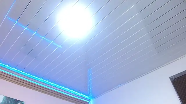 kaylaMinov  online show from February 17, 7:32 pm