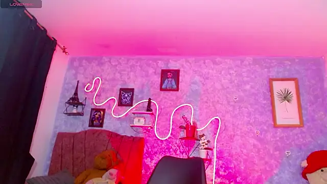 Everlin  Hot  online show from March 2, 10:44 am