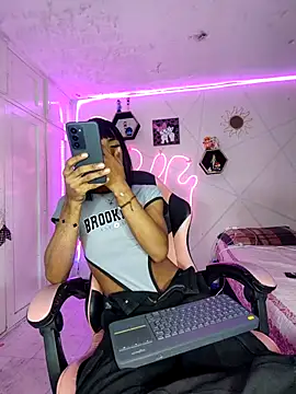 Violeta R  online show from March 23, 5:56 am