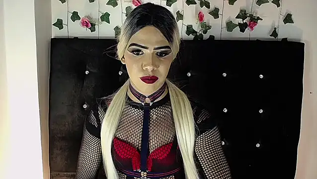 Kristal Queen01 online show from April 1, 1:41 pm