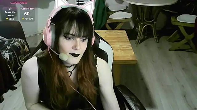 Samanteased online show from February 22, 5:37 pm