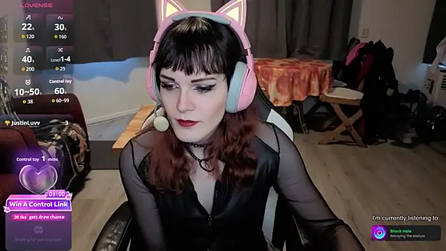 Samanteased online show from April 20, 5:14 pm