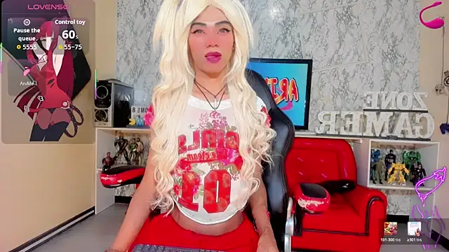 suzume Mendez online show from April 20, 11:56 am