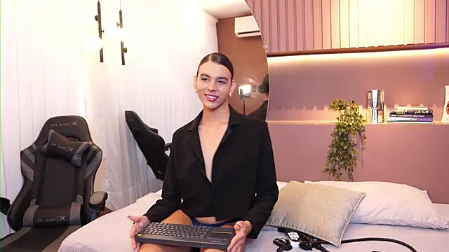 Luxa Velvet online show from March 20, 1:12 pm