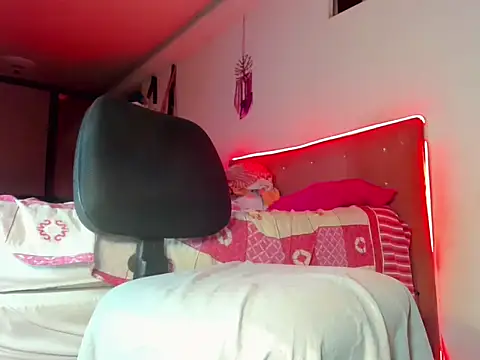 Snapshot of Nathaly-horny1 chatting on February 23, 1:52 am Nathaly-horny1 online show from February 23, 1:52 am