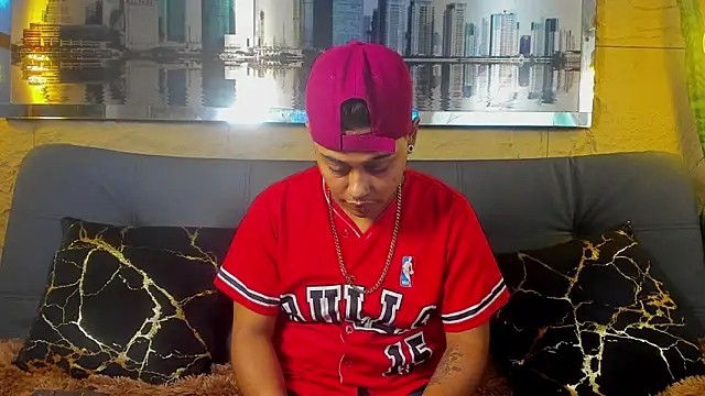 Noha  scott online show from April 17, 3:24 pm