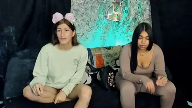 The Wicked Queens02 online show from April 15, 5:35 am