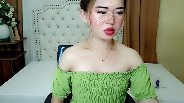 Seductive sophie online show from May 27, 3:36 am