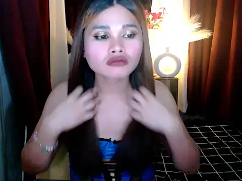 DevilCockMaxine online show from April 24, 12:30 pm