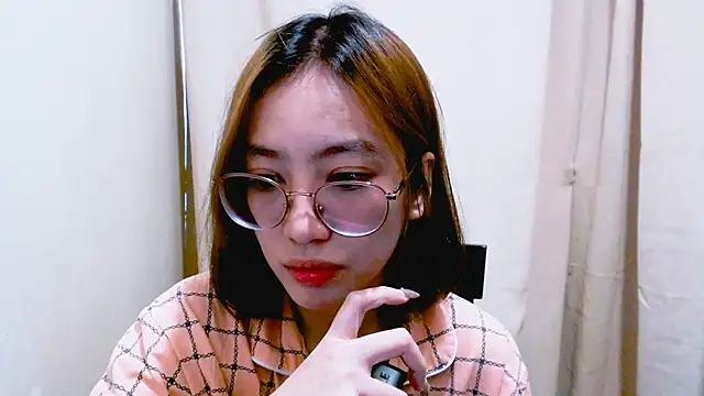 parker pixie online show from April 1, 10:27 am