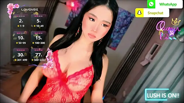 xBigSurpriseLorainex online show from May 26, 5:21 pm