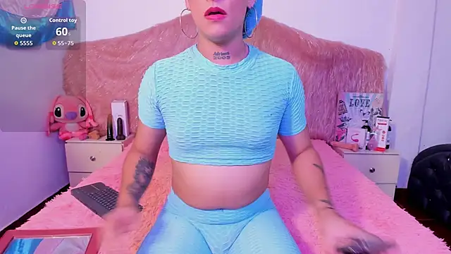 Skarlet Ruiz  online show from May 18, 10:37 pm