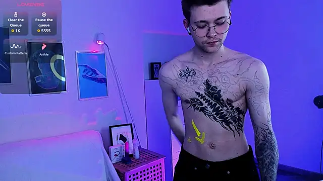 Thomas Norton online show from May 15, 9:01 pm