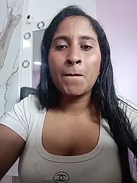 SofiaMendez1  online show from May 22, 4:25 pm