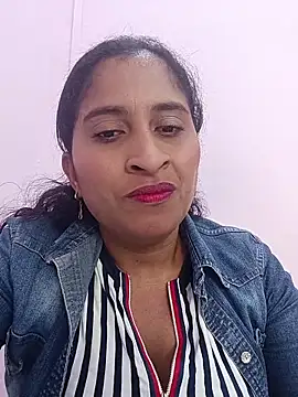 SofiaMendez1  online show from May 25, 3:19 pm