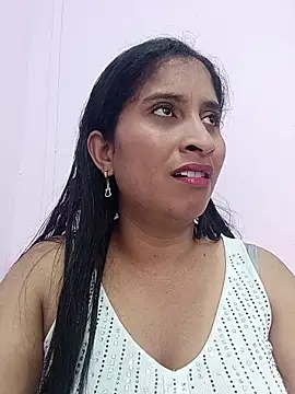 SofiaMendez1  online show from May 26, 3:20 pm
