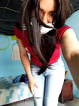 IsaSosa1982 online show from April 18, 3:03 pm