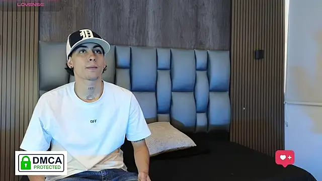 mohamed malik online show from April 19, 1:45 pm