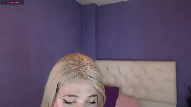 ts party online show from April 24, 3:31 am