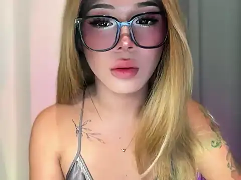mollyfucker online show from May 19, 2:13 pm