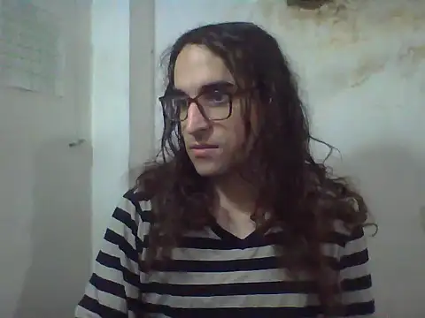 LaCuerva online show from May 27, 5:32 pm