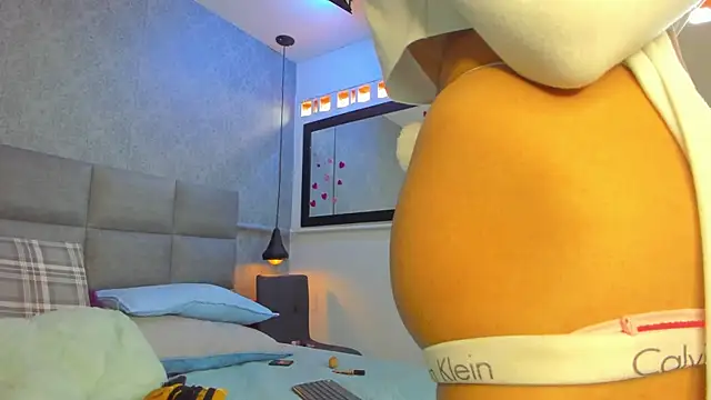 Kimberlyy- online show from May 22, 1:51 pm