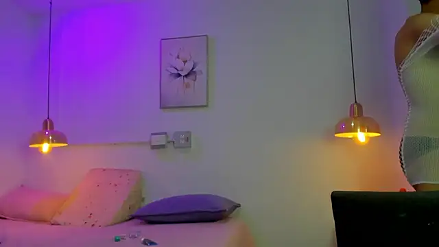 Kimberlyy- online show from June 1, 7:26 pm