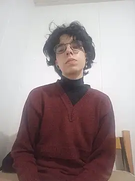RobinTheBirdy online show from May 23, 3:35 am