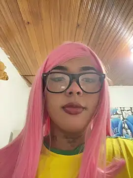 lizzgema online show from June 5, 2:04 am