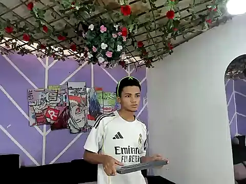 Brayan HOT 69 online show from June 27, 7:31 pm