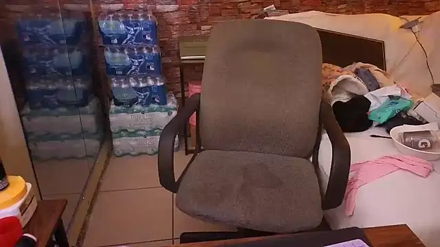 imisamoore69 online show from February 25, 4:39 am