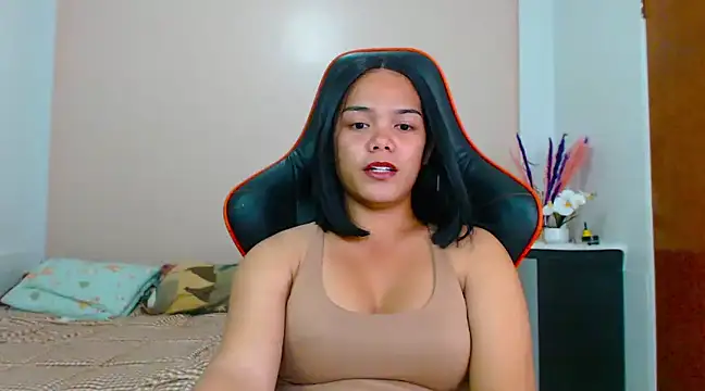 Snapshot of ava_sheeks chatting on March 10, 3:41 pm ava sheeks online show from March 10, 3:41 pm