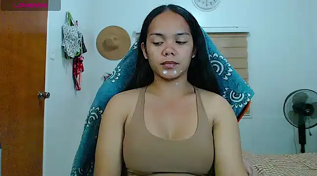 Snapshot of ava_sheeks chatting on March 21, 3:35 pm ava sheeks online show from March 21, 3:35 pm