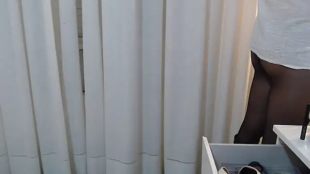 Chic desire online show from September 27, 11:03 pm