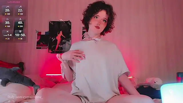 eva vodkina online show from April 11, 8:45 pm